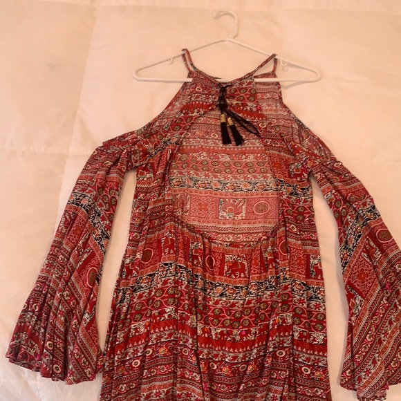 Dress with cut out shoulders/ bell sleeves/ low back - Picture 3 of 5